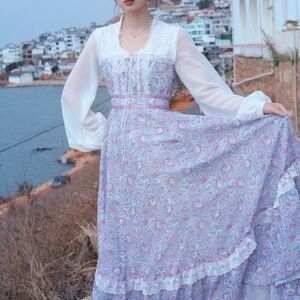 Vintage 1970’s Gunne Sax Lavender Floral Maxi Dress with Lace